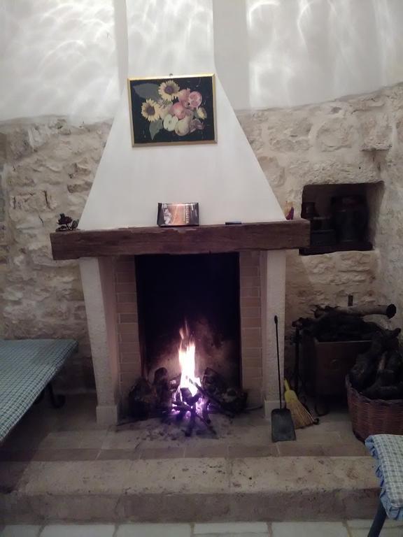 Trulli Sarmenzanello * Noci